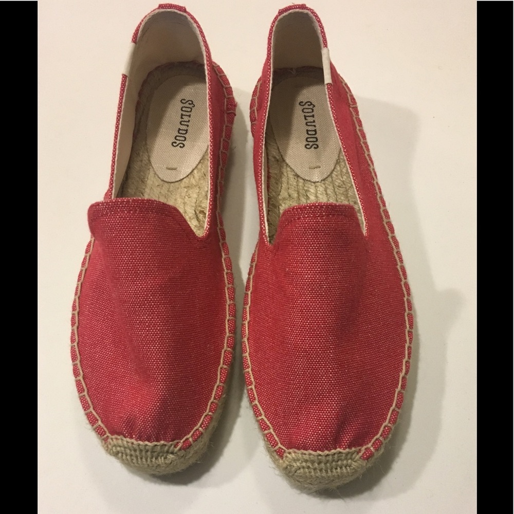 Soludos- like new- red platform flats sz 8